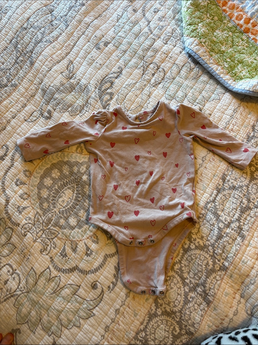5/$15Infant Pehr 0-3 month- Pink Heart-Print Long Sleeve Bodysuit